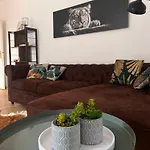 App7 - Place2B - Direkt Am Rhein